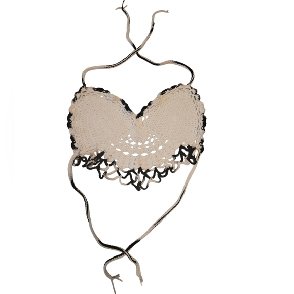 Hand Crafted Crochet Crop-Top Handmade Ombré black & White Bikini cover-up - Picture 7 of 17